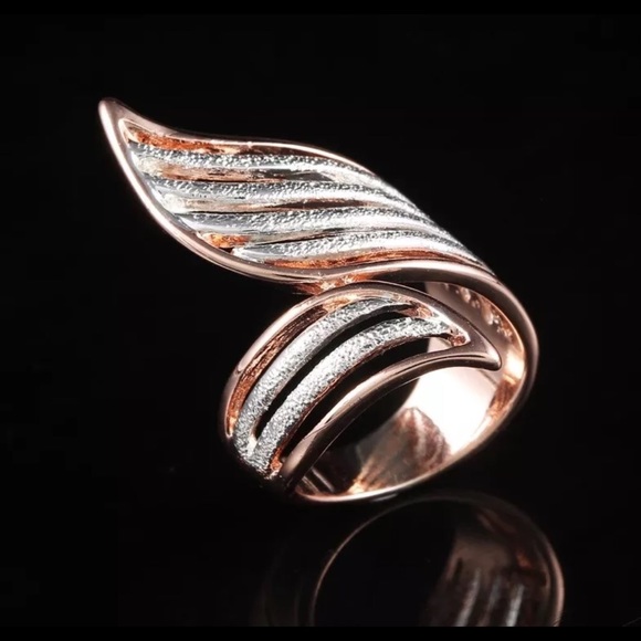 Jewelry - Angel Wing gold ring crystal CZ silver size 8 NEW